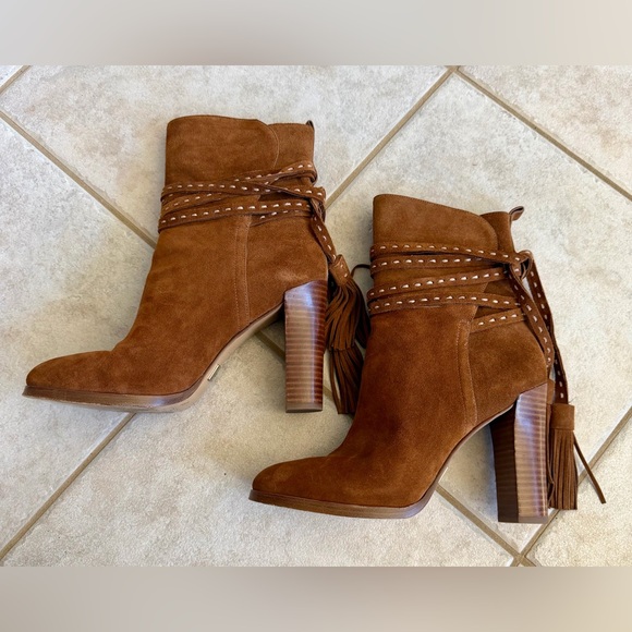 Michael Kors Collection Boho Fringe Suede Leather Ankle Boots Tassel Camel 8.5 - Picture 5 of 15